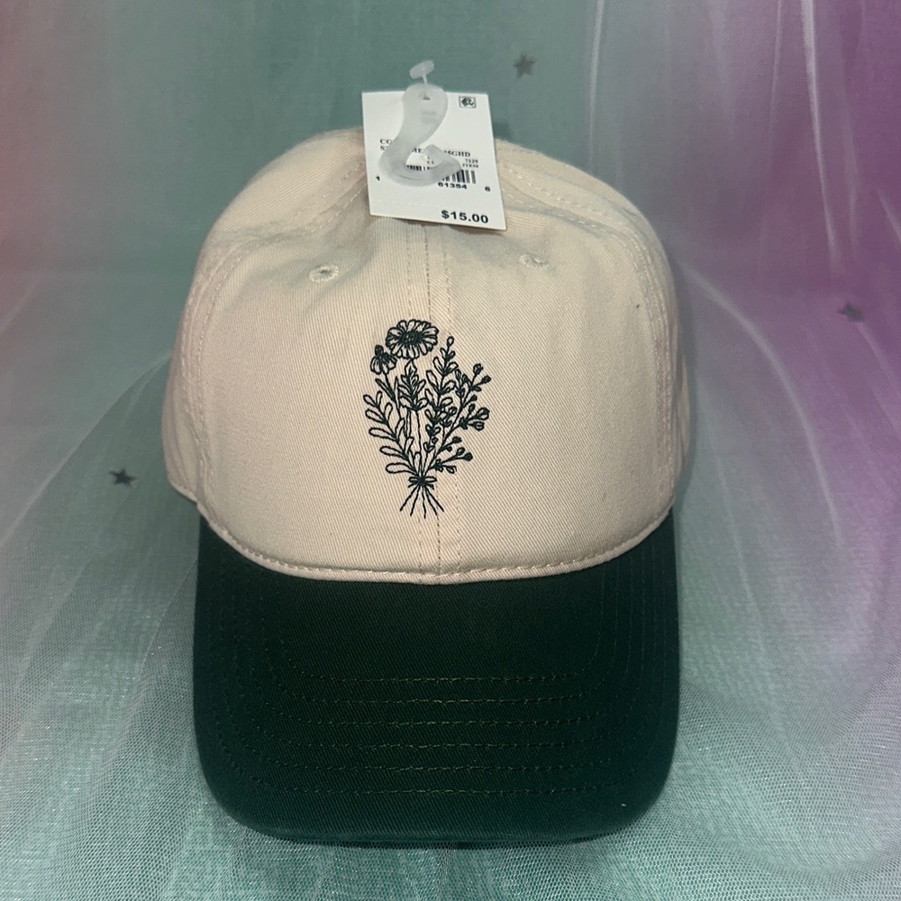 Two-Tone Floral Embroidered Baseball Cap - Cream & Black